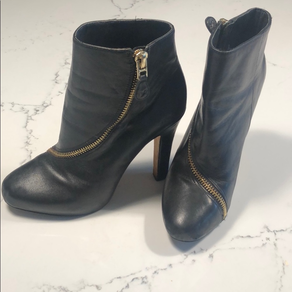Diane Von Furstenberg Boots Size 9